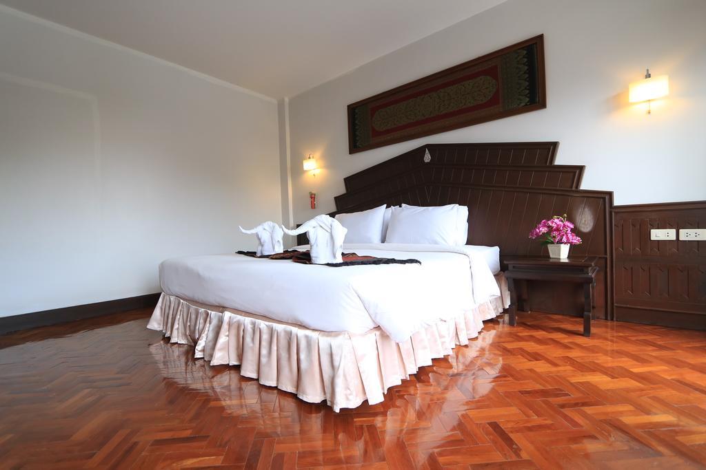 Baiyoke Chalet Hotel Mehongszon Kültér fotó