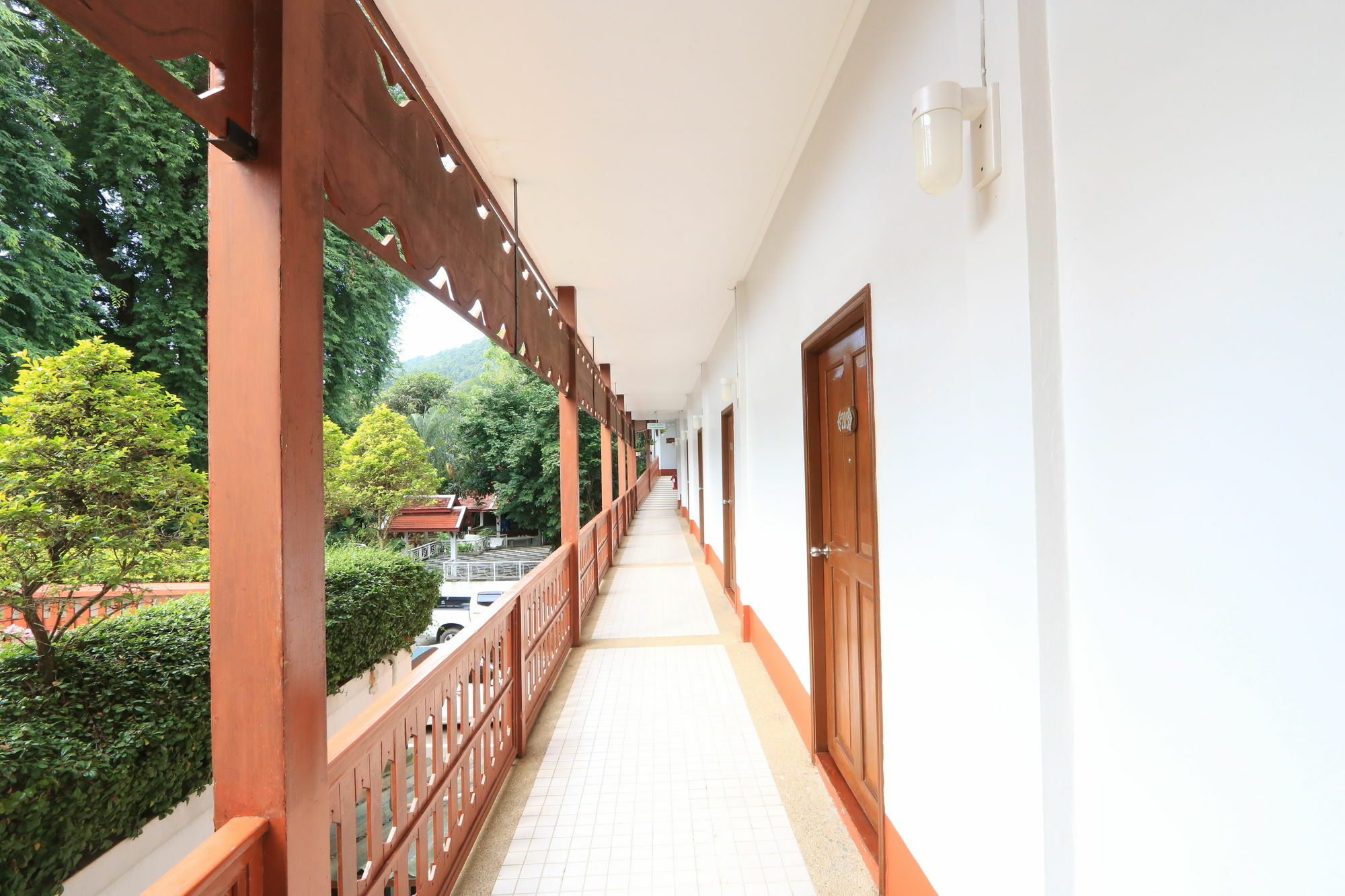 Baiyoke Chalet Hotel Mehongszon Kültér fotó