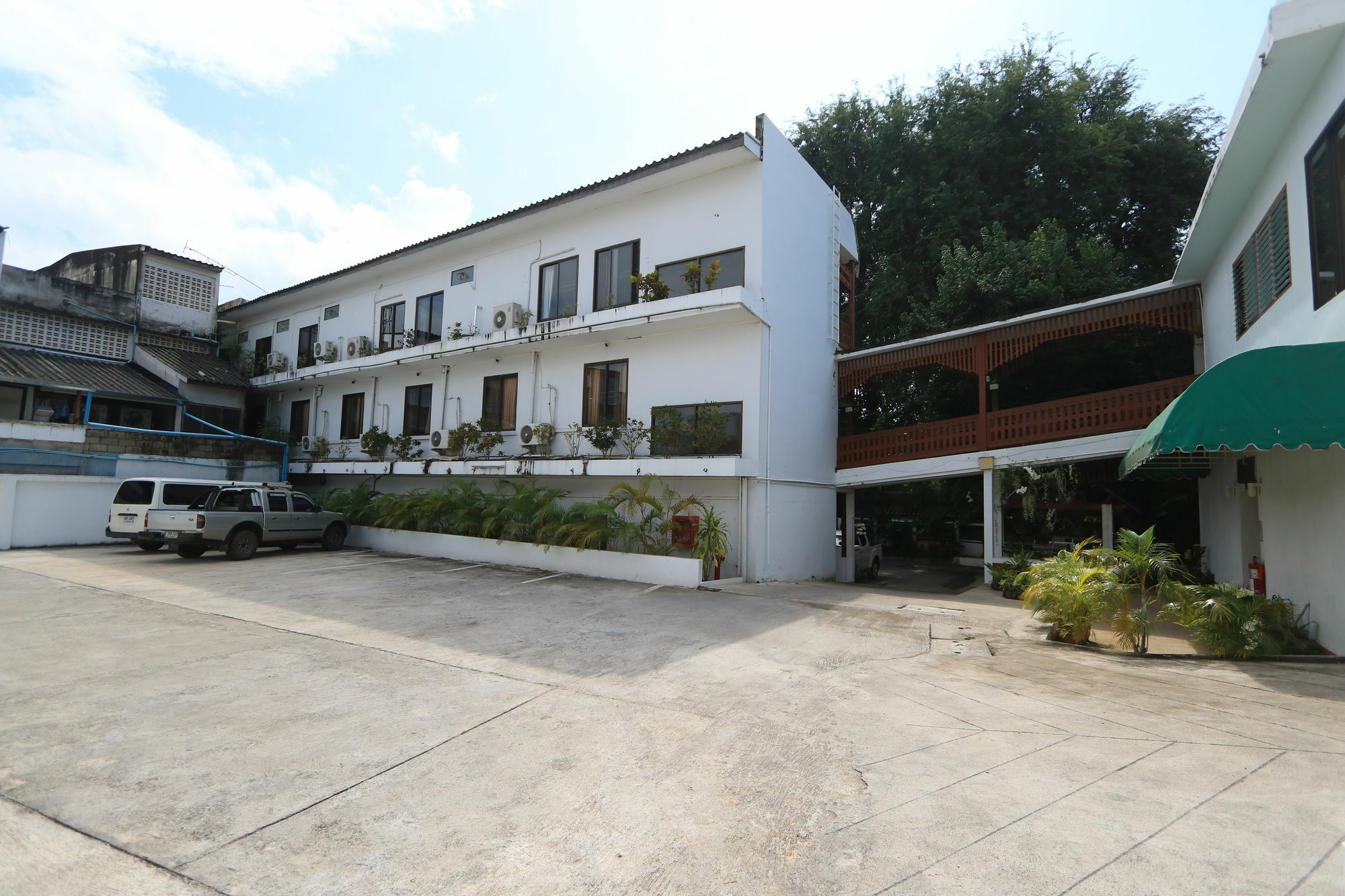 Baiyoke Chalet Hotel Mehongszon Kültér fotó
