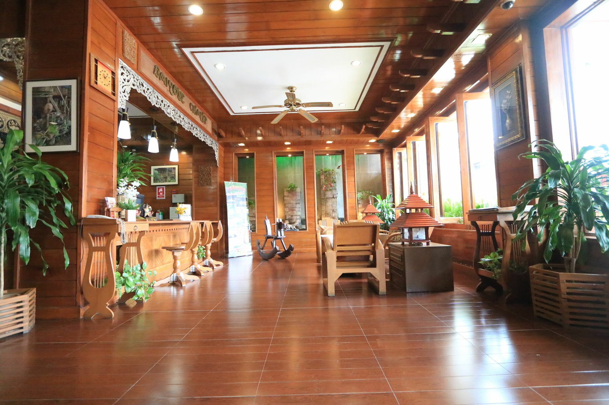 Baiyoke Chalet Hotel Mehongszon Kültér fotó